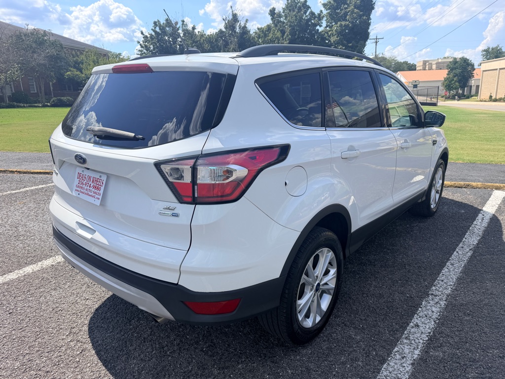 Photo 7 of this FORD ESCAPE