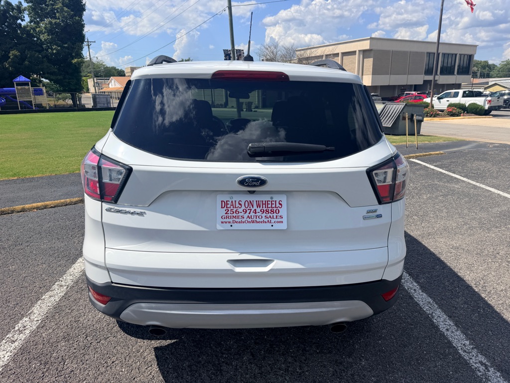 Photo 6 of this FORD ESCAPE