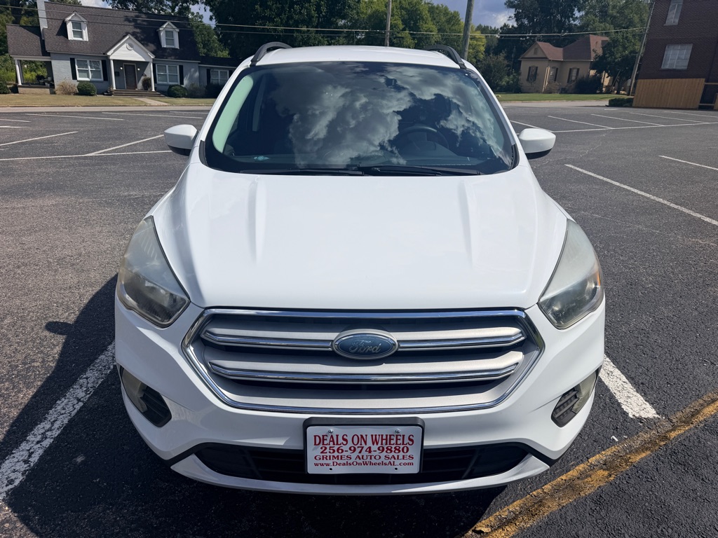 Photo 2 of this FORD ESCAPE