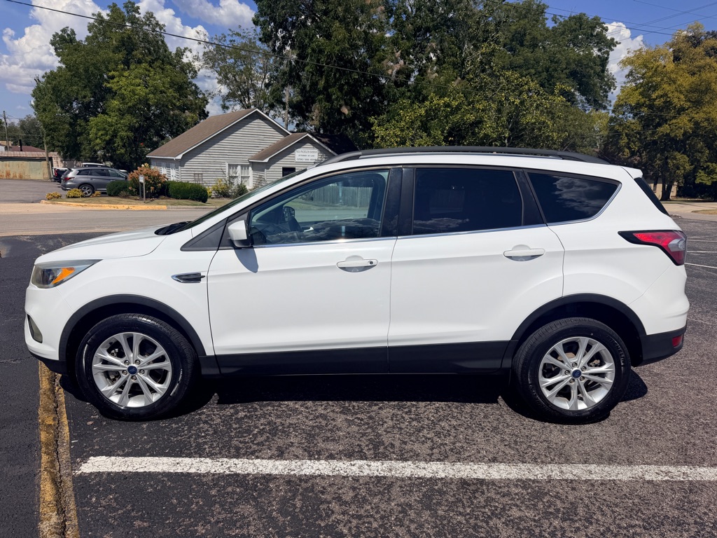 Photo 4 of this FORD ESCAPE