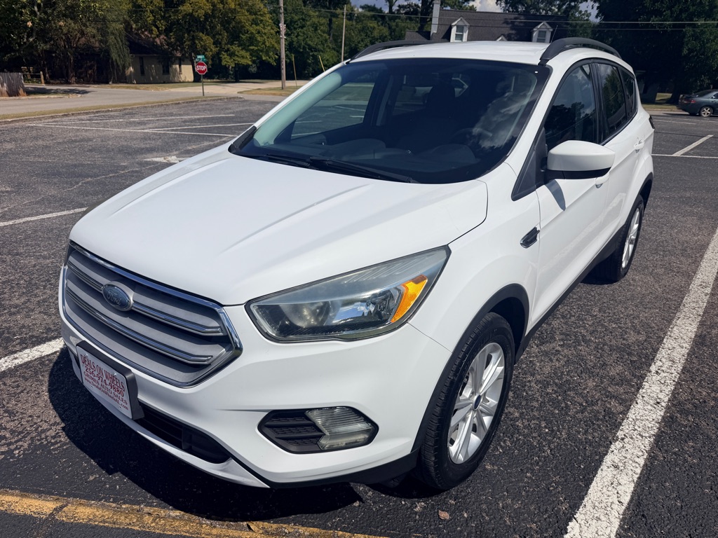Photo 3 of this FORD ESCAPE