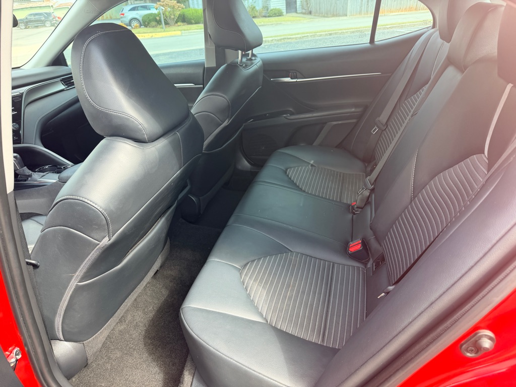 Photo 11 of this TOYOTA CAMRY