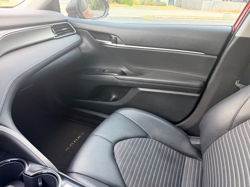 Photo 16 of this TOYOTA CAMRY