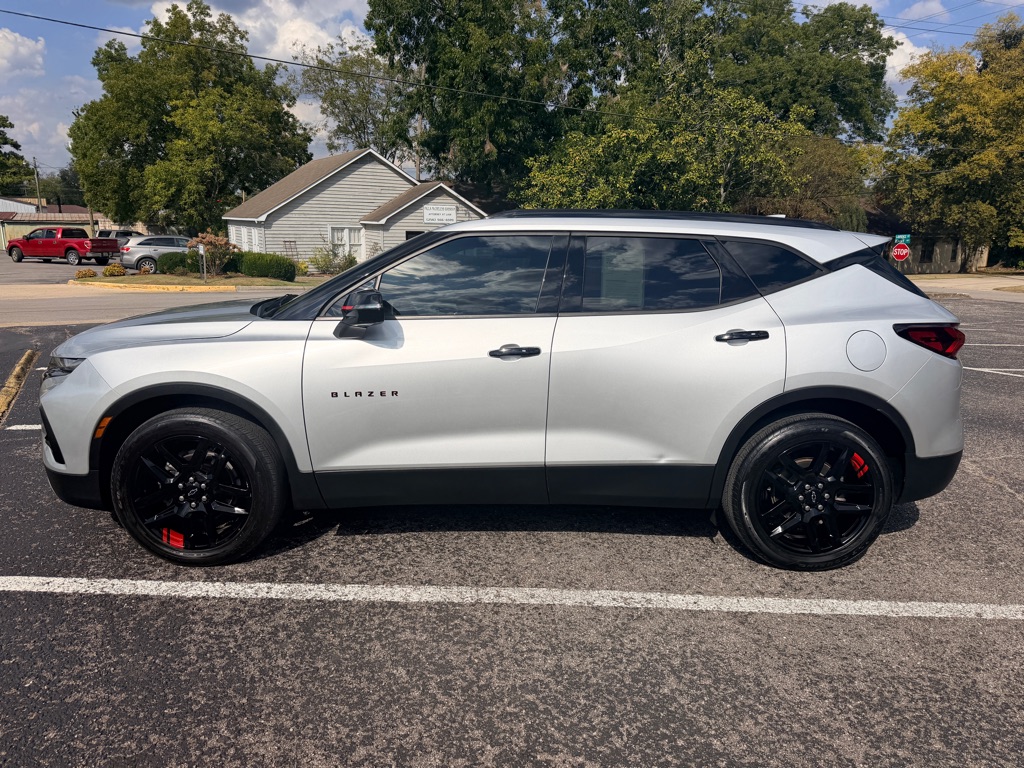 Photo 4 of this CHEVROLET BLAZER