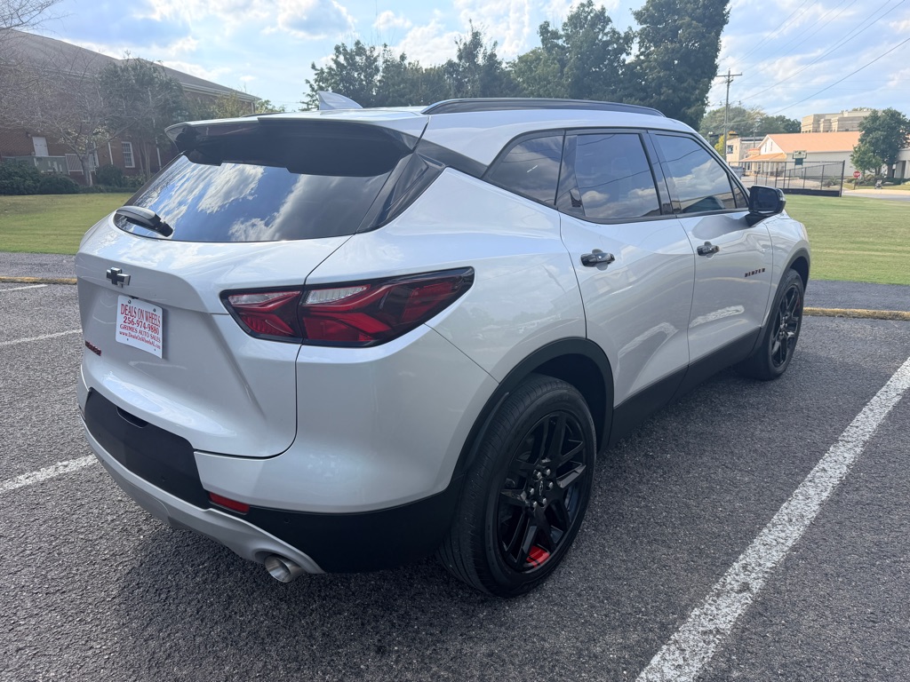 Photo 7 of this CHEVROLET BLAZER