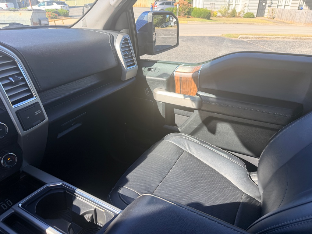 Photo 17 of this FORD F150