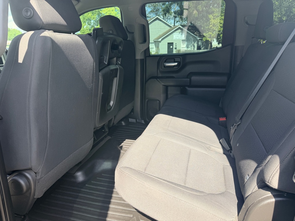Photo 13 of this CHEVROLET SILVERADO LTD 1