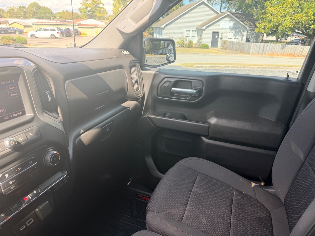 Photo 18 of this CHEVROLET SILVERADO LTD 1