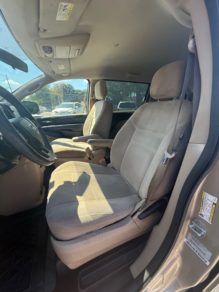 Photo 10 of this DODGE GRAND CARAVAN