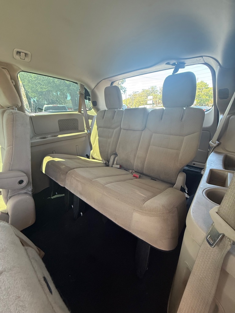 Photo 13 of this DODGE GRAND CARAVAN
