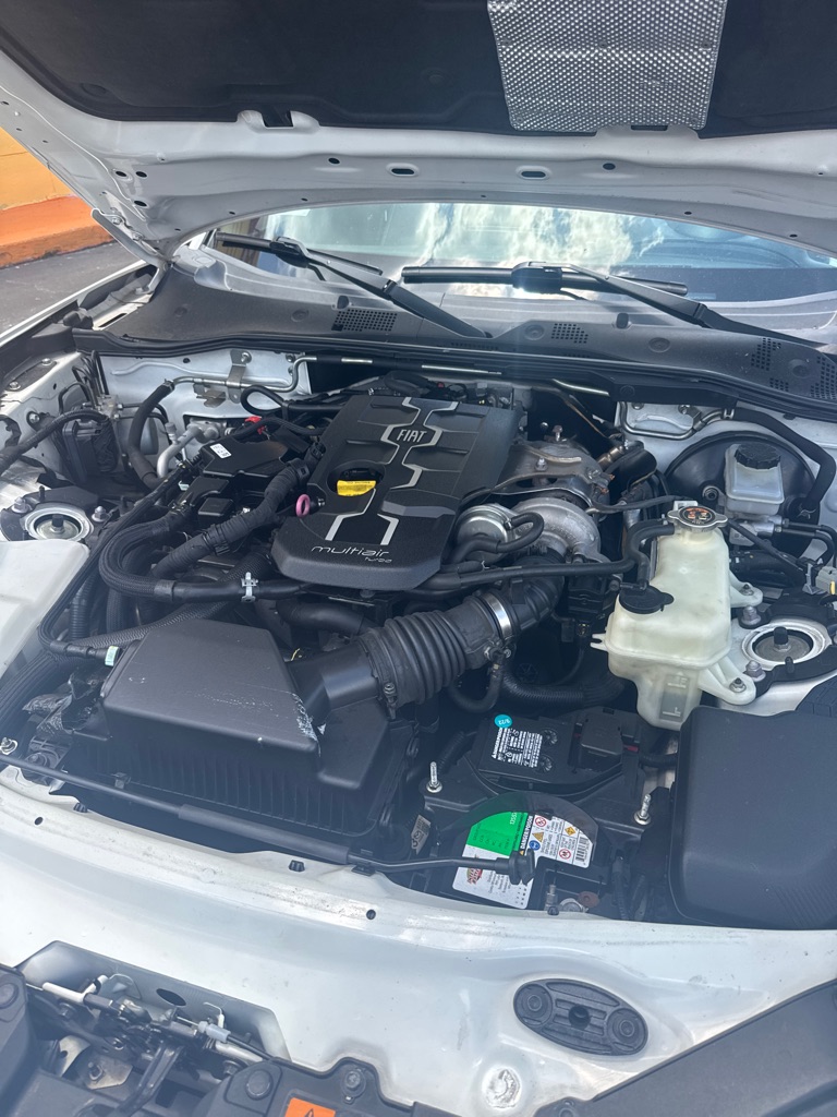 Photo 14 of this FIAT 124 SPIDER