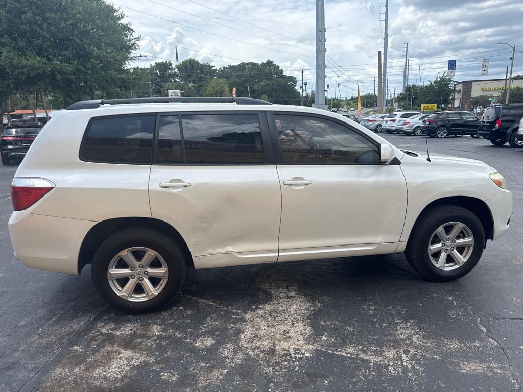 Photo 6 of this TOYOTA HIGHLANDER