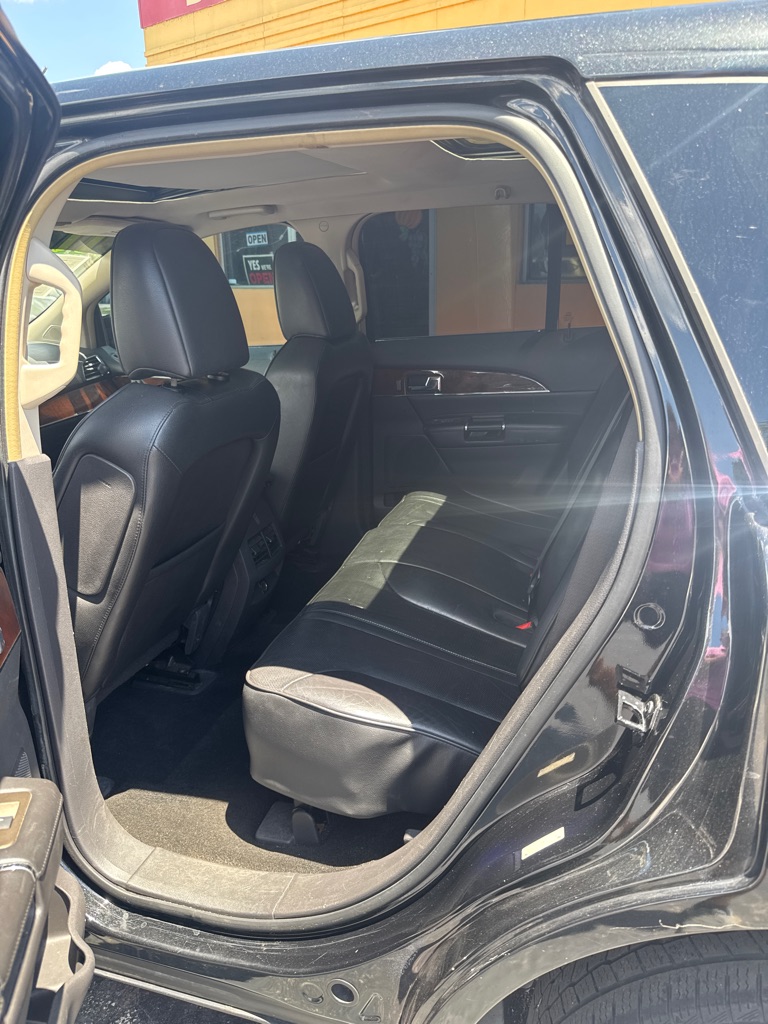 Photo 14 of this LINCOLN MKX