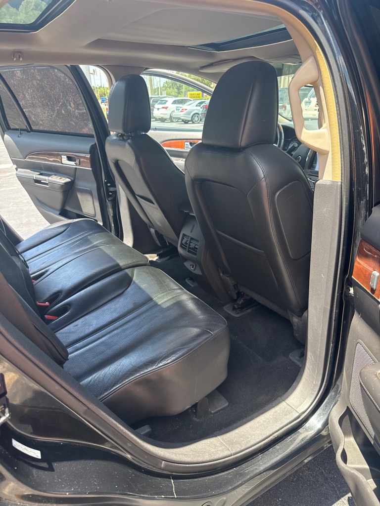 Photo 19 of this LINCOLN MKX