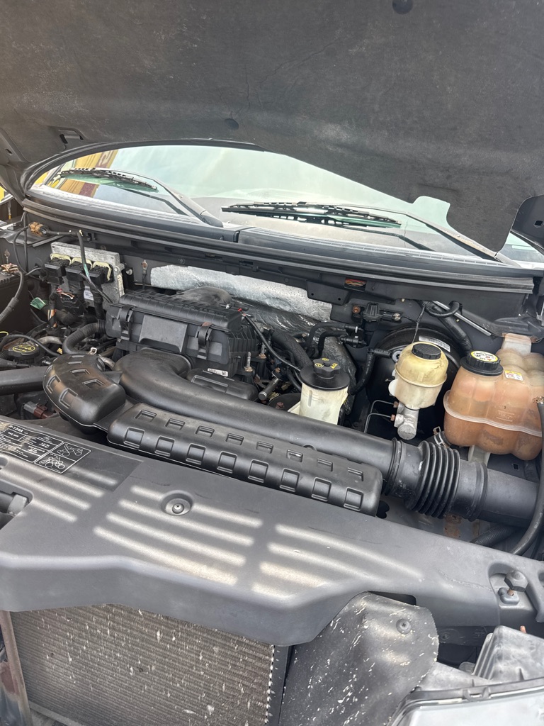 Photo 20 of this FORD F150
