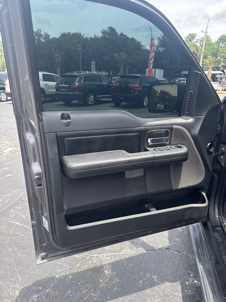 Photo 10 of this FORD F150
