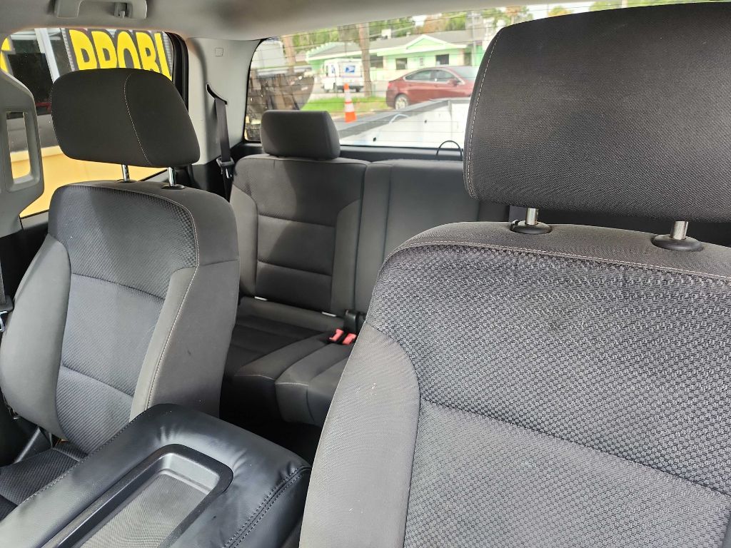 Photo 9 of this CHEVROLET SILVERADO 1500