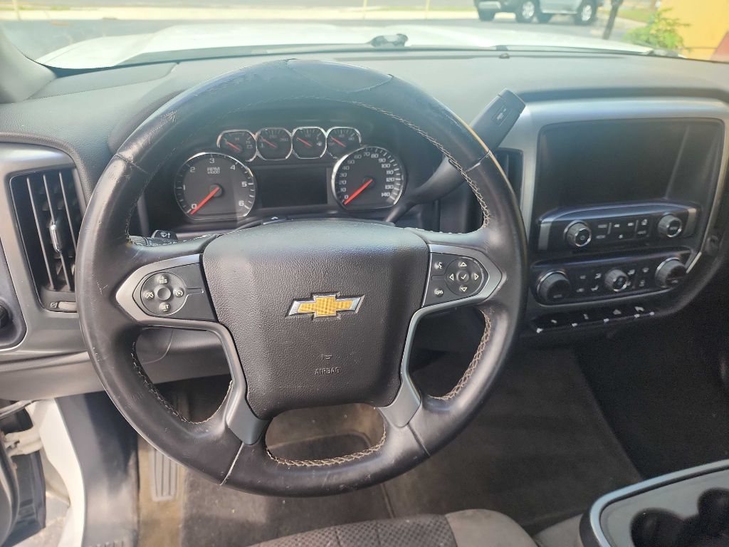 Photo 18 of this CHEVROLET SILVERADO 1500