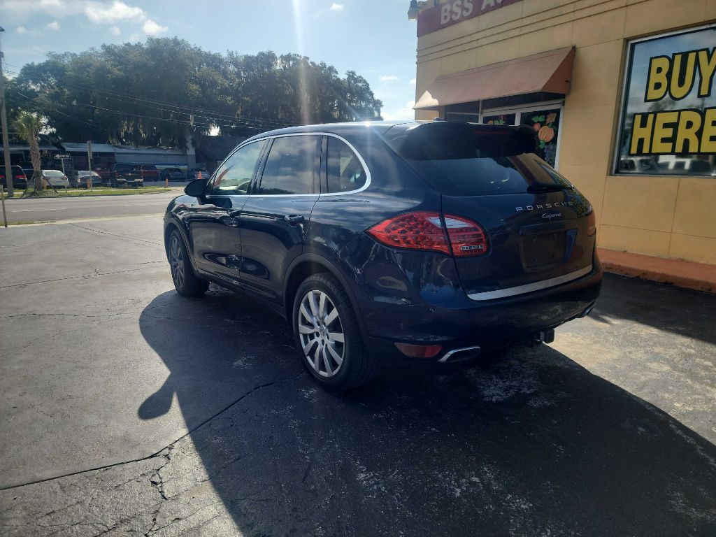Photo 4 of this PORSCHE CAYENNE