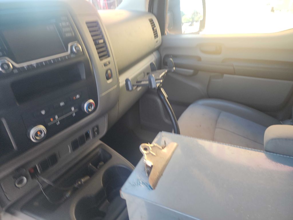 Photo 8 of this NISSAN NV