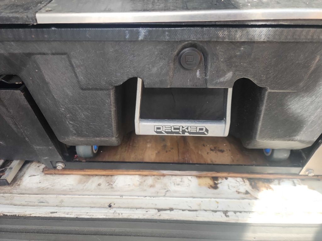 Photo 13 of this NISSAN NV