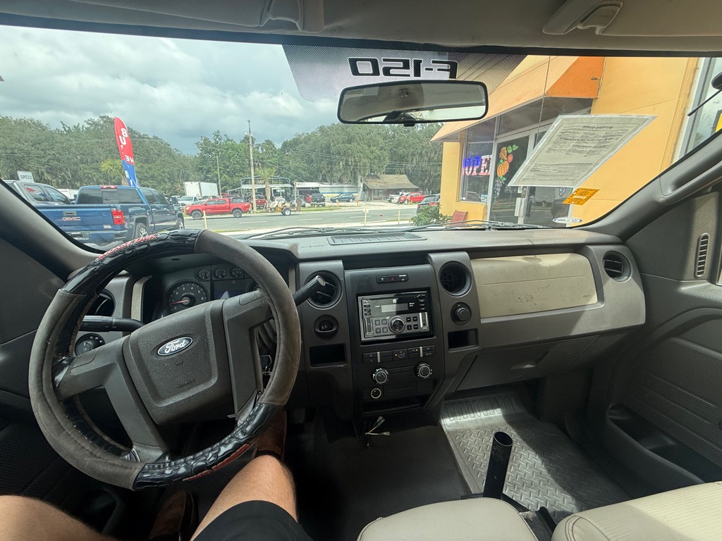 Photo 8 of this FORD F-150