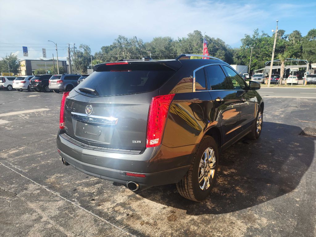 Photo 2 of this CADILLAC SRX