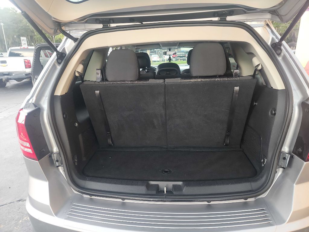 Photo 13 of this DODGE JOURNEY