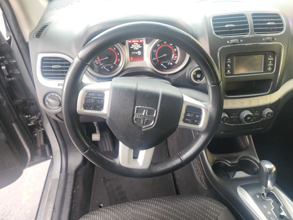 Photo 9 of this DODGE JOURNEY