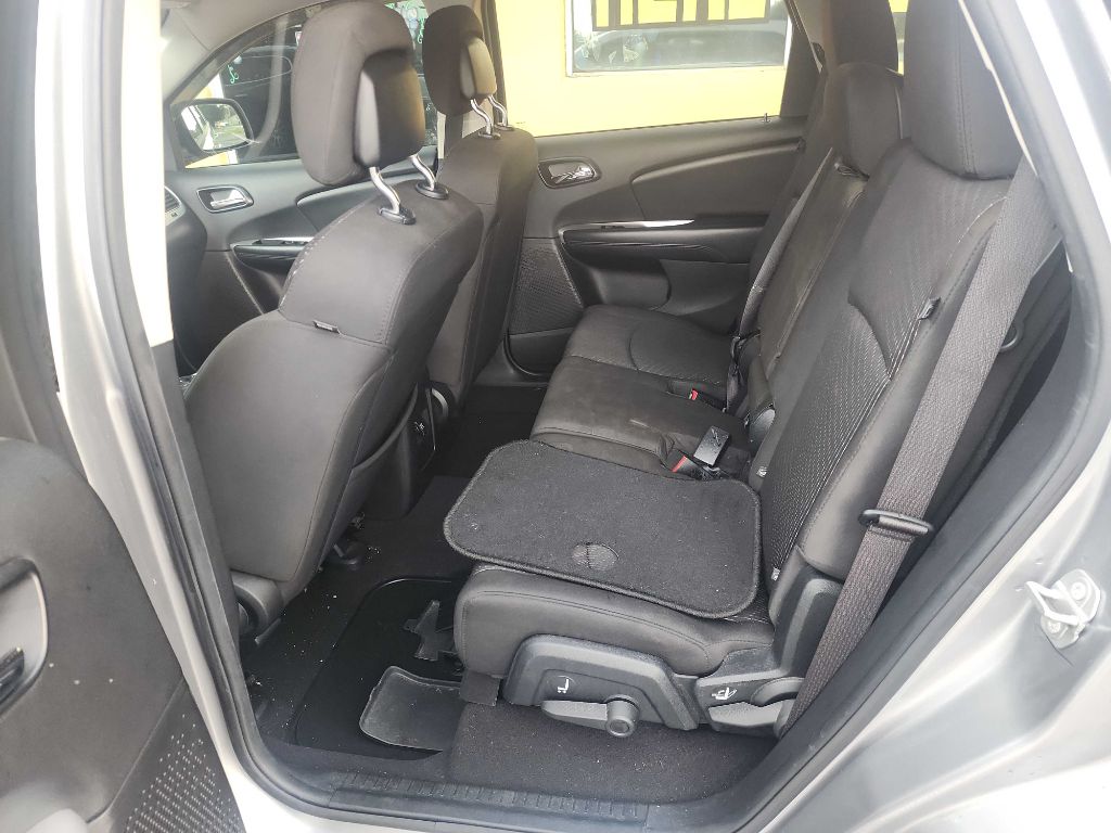Photo 11 of this DODGE JOURNEY