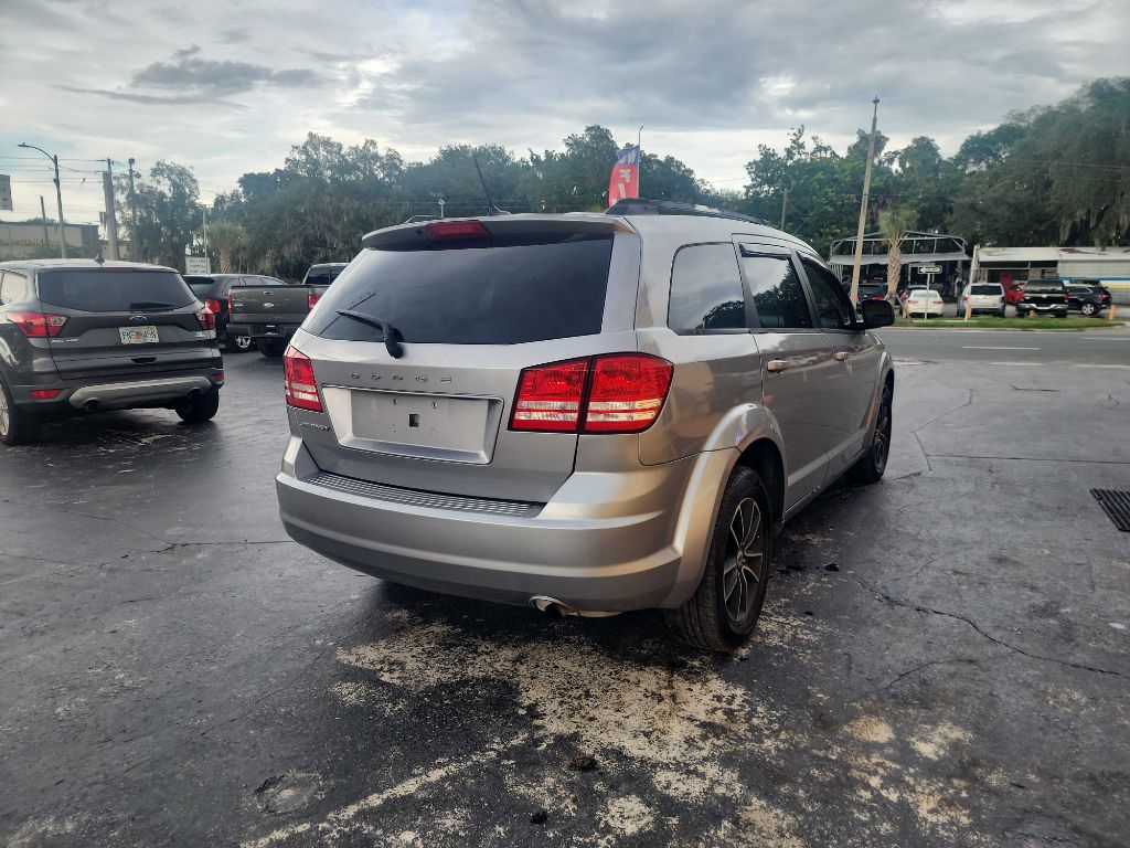 Photo 5 of this DODGE JOURNEY