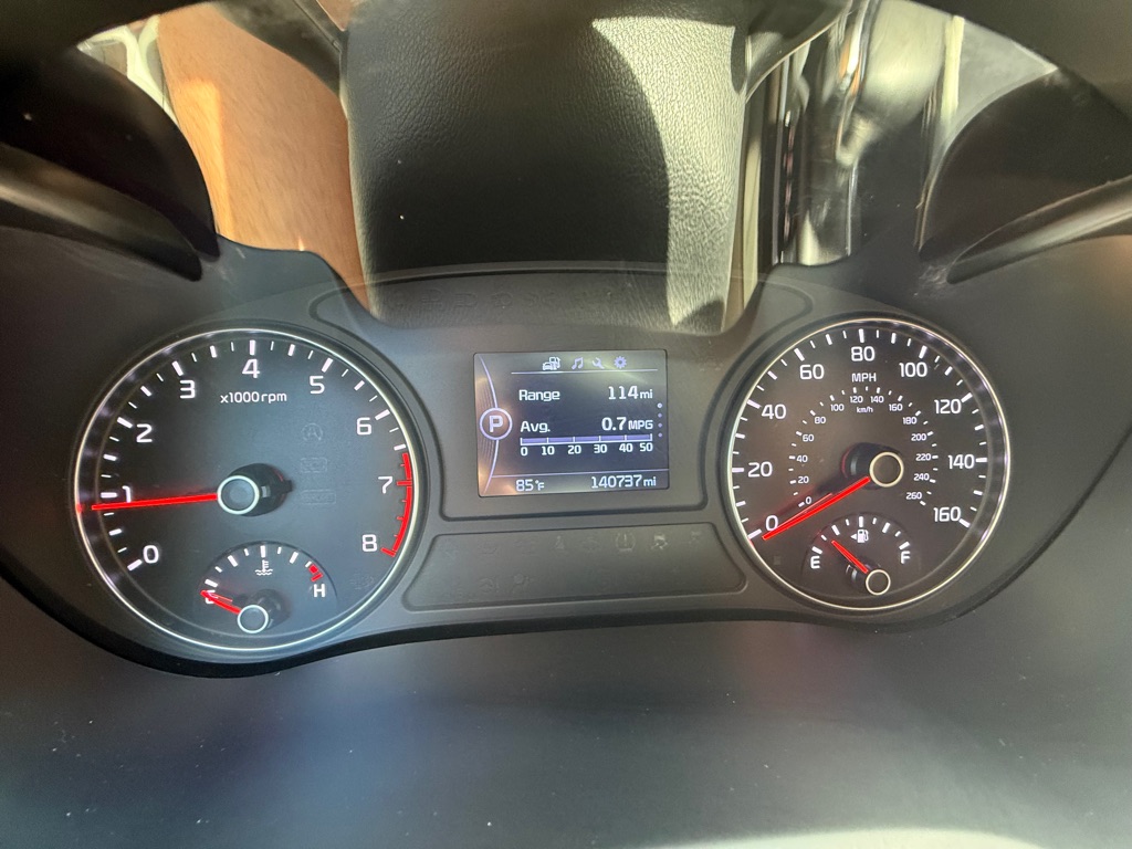 Photo 12 of this KIA OPTIMA