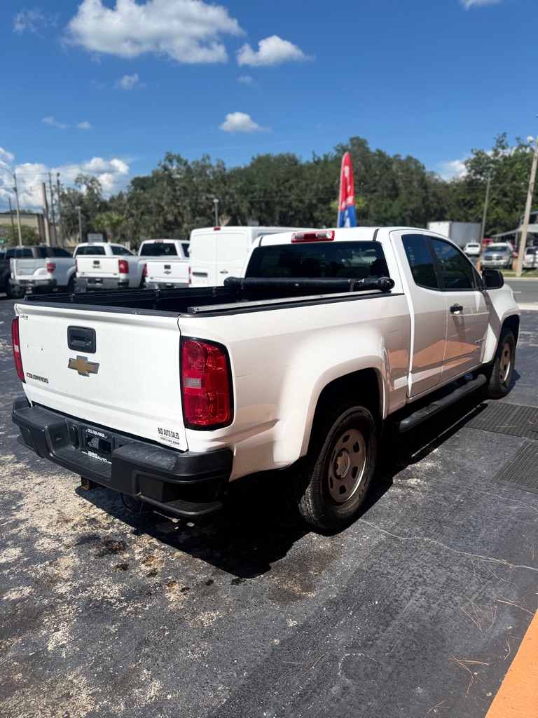 Photo 4 of this CHEVROLET COLORADO