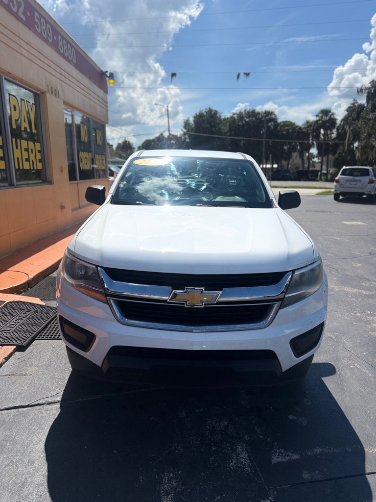 Photo 2 of this CHEVROLET COLORADO