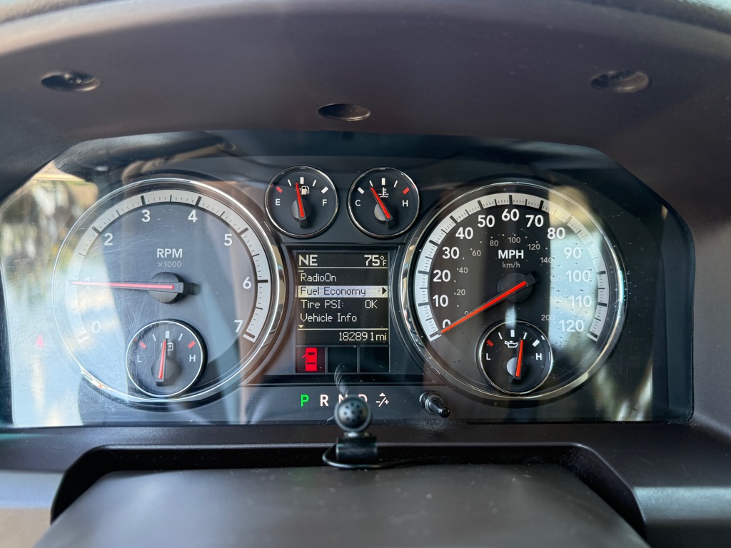 Photo 11 of this DODGE RAM 1500