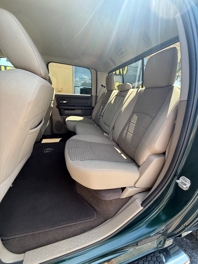 Photo 15 of this DODGE RAM 1500