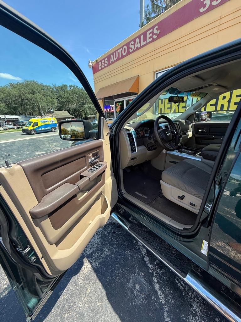 Photo 13 of this DODGE RAM 1500