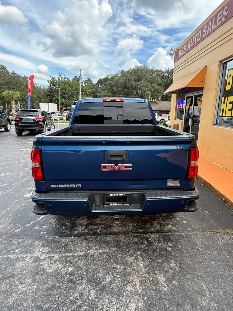 Photo 6 of this GMC SIERRA