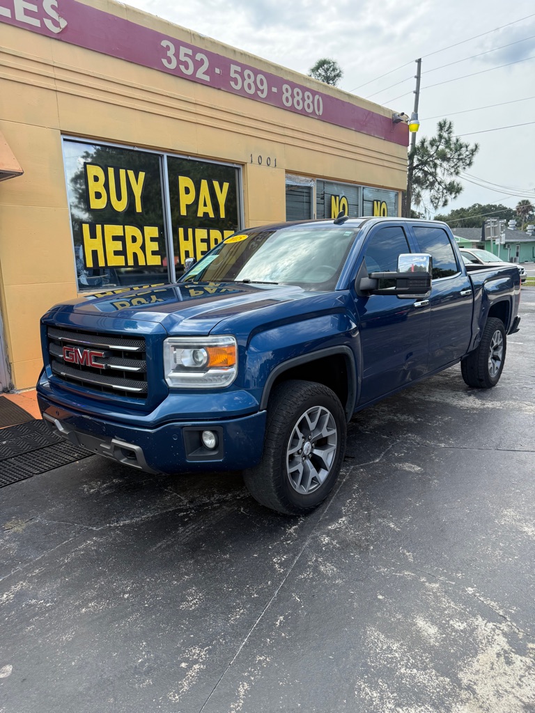 Photo 2 of this GMC SIERRA