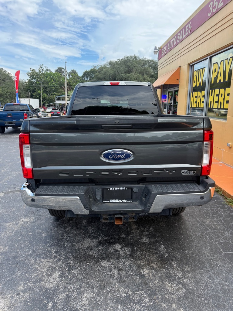 Photo 6 of this FORD F350