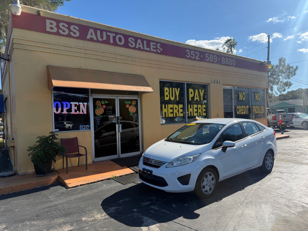 2011 FORD FIESTA
