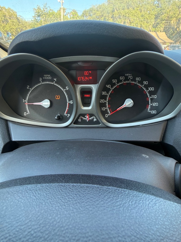 Photo 10 of this FORD FIESTA