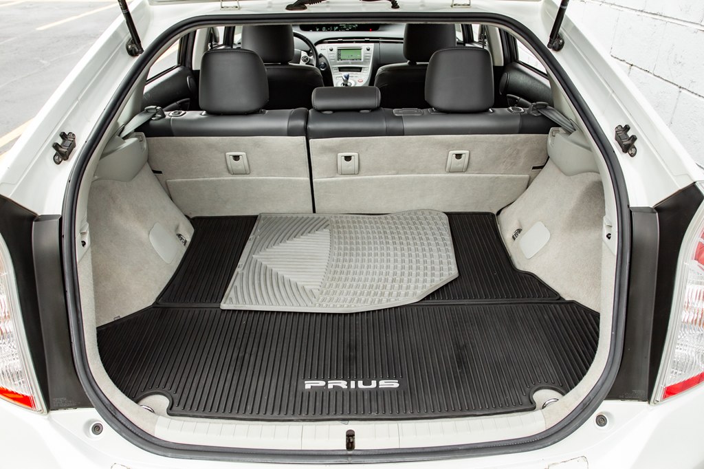 Photo 28 of this TOYOTA PRIUS