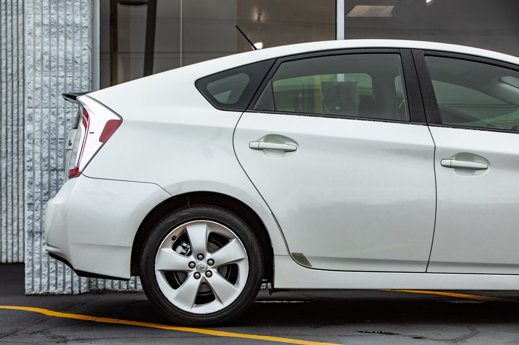 Photo 9 of this TOYOTA PRIUS