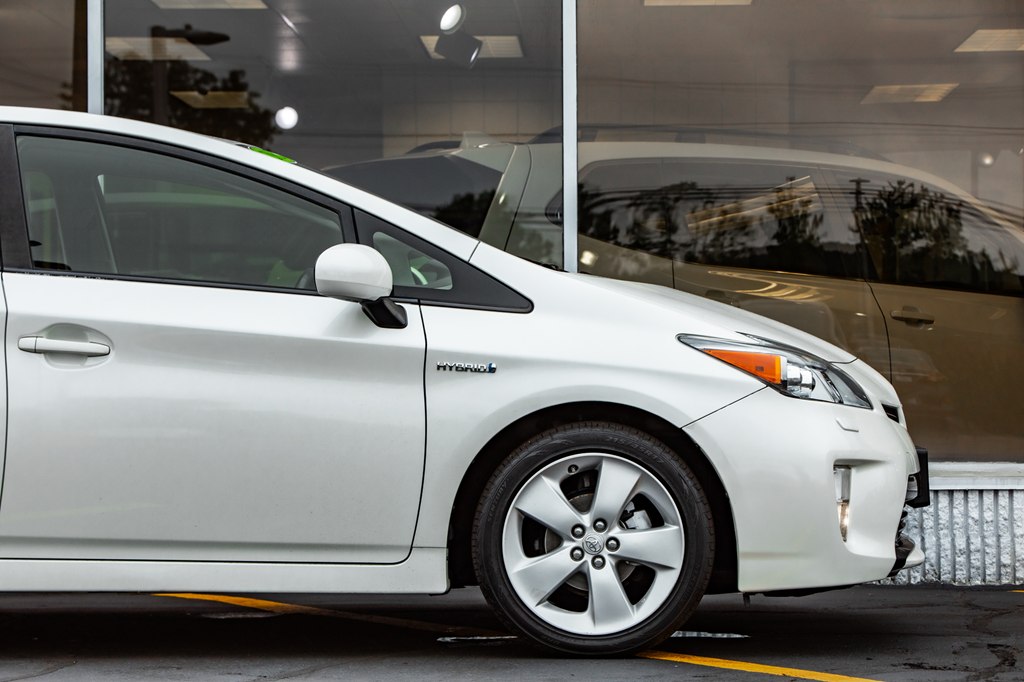 Photo 10 of this TOYOTA PRIUS