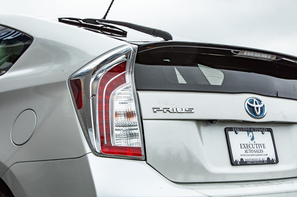 Photo 16 of this TOYOTA PRIUS