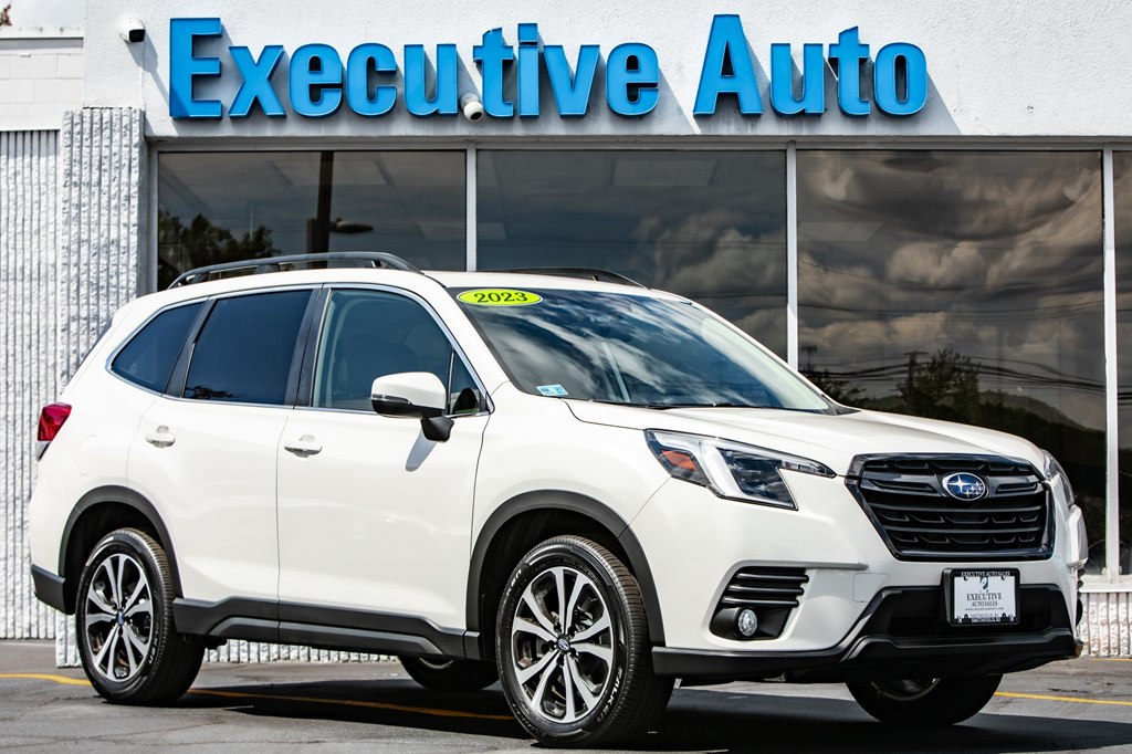 2023 SUBARU FORESTER