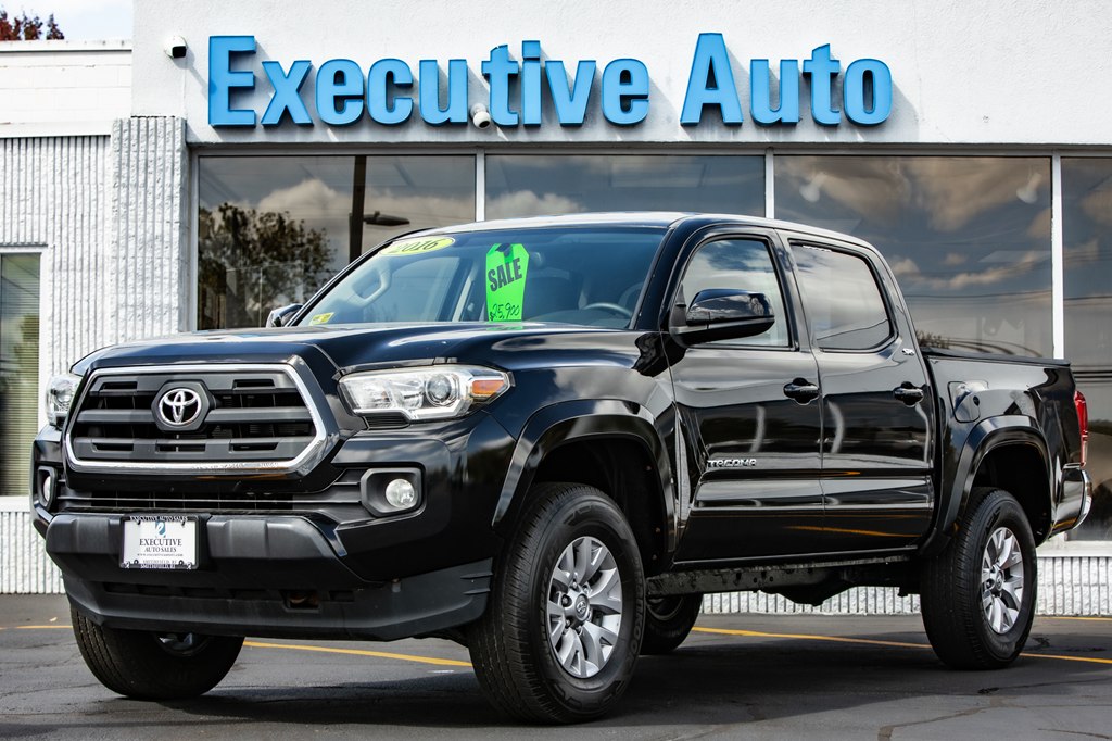 Photo 3 of this TOYOTA TACOMA