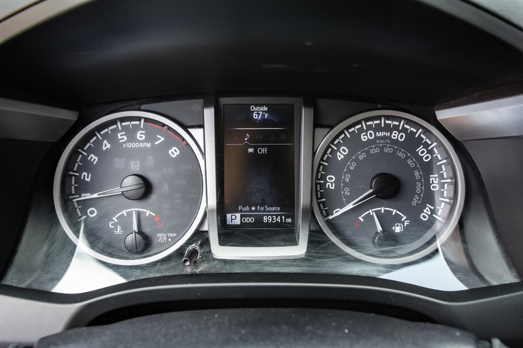 Photo 20 of this TOYOTA TACOMA