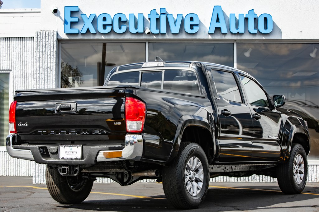 Photo 7 of this TOYOTA TACOMA